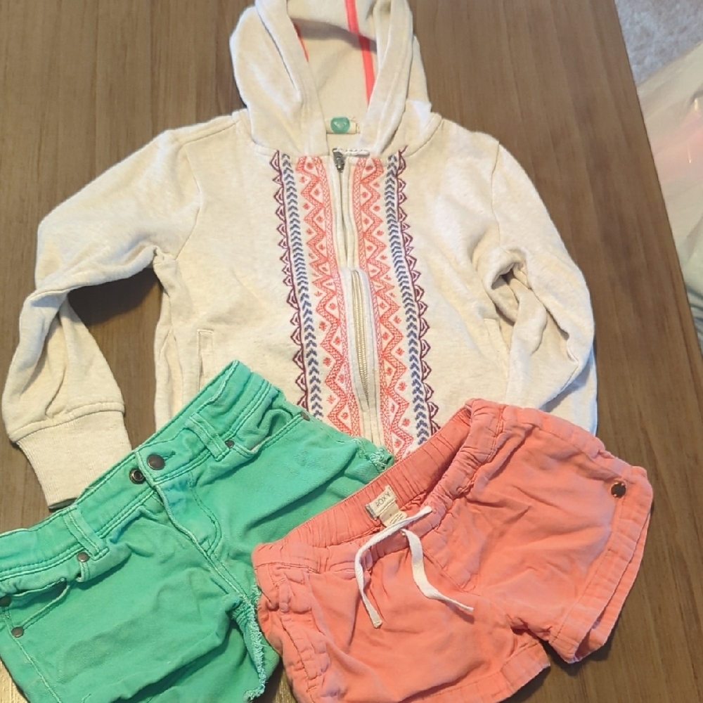 Hoodie with Green and Pink Shorts Set